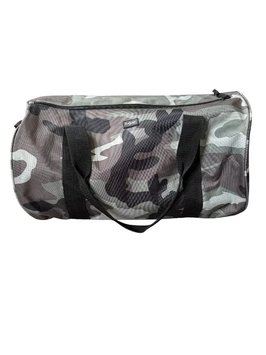 Thirty-one unisex green and black camouflage junior duffel bag double handle