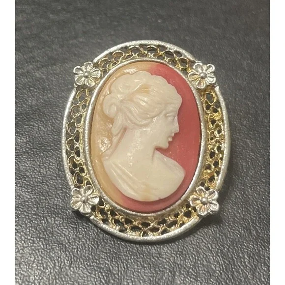 Vintage RARE Antique Cameo‎ Female Lady Brooch Pin Costume