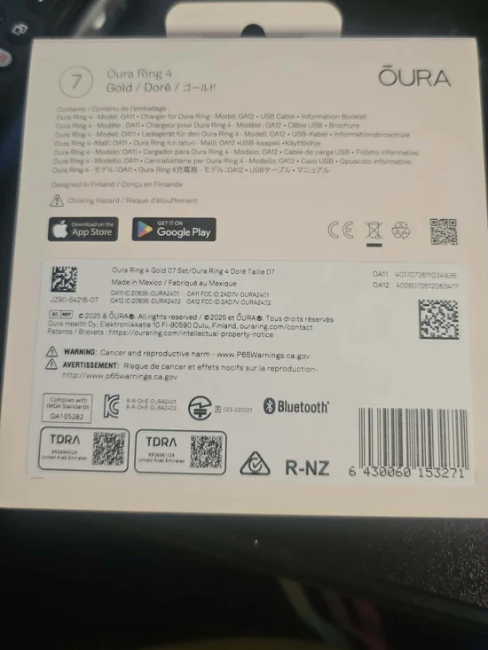Oura Ring 4 Gold - White Packaging Back Panel