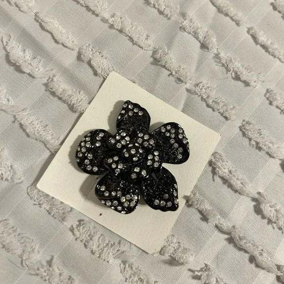 Black and Silver Rhinestone Flower‎ Brooch