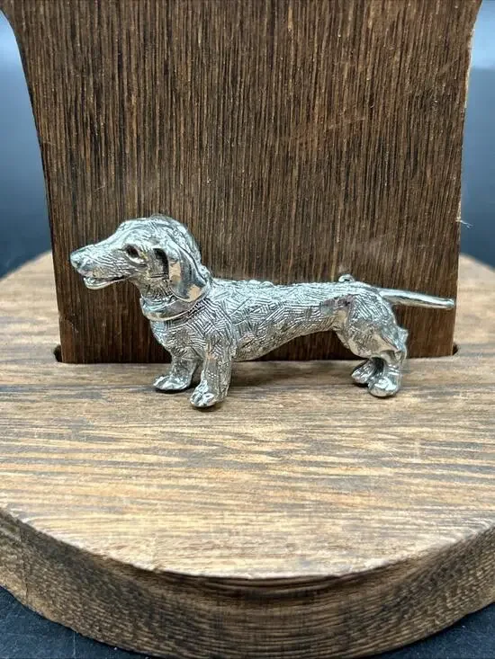 Vintage Dachshund Pin Red Rhinestone Eye Silver Plated Body Weiner Dog 2
