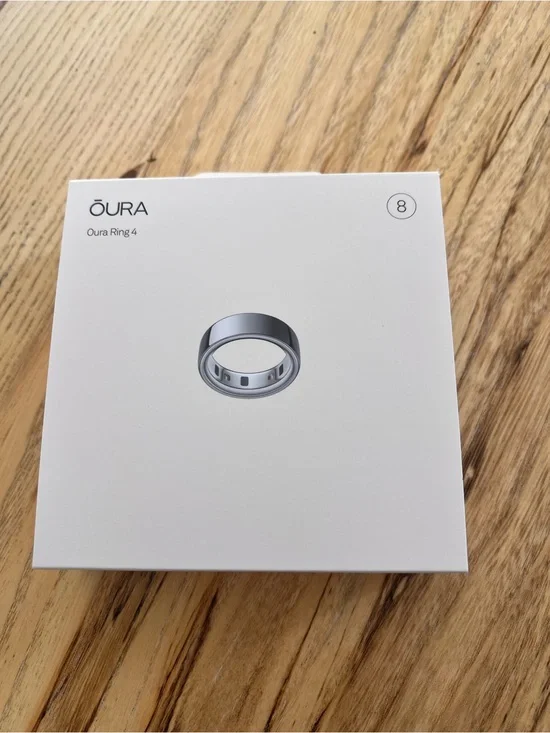 New in Box Oura Ring 4 Smart Ring - Silver Finish