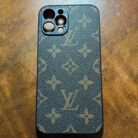 Louie Vuitton like designer phone case