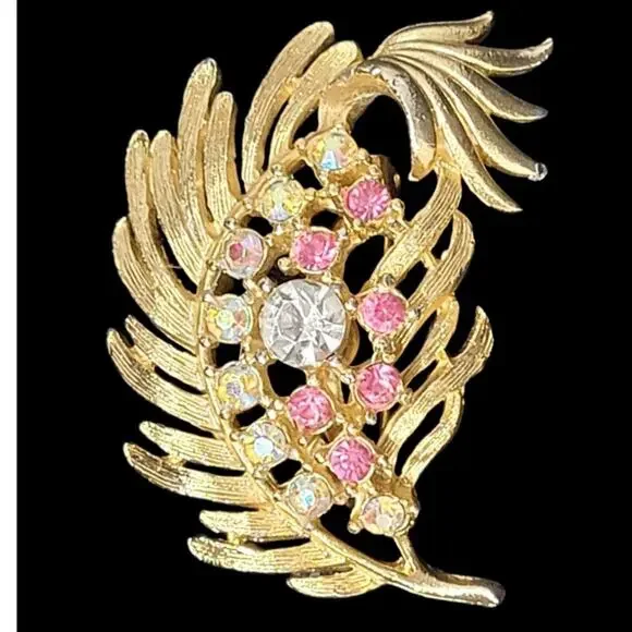 Glam Gerry's Feather Brooch with Pink Rhinestones –‎ Fairycore Vintage Chic
