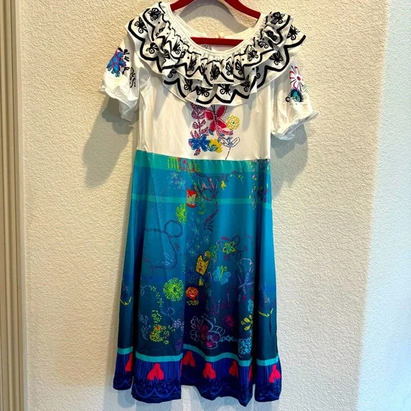 NWT Disney Encanto Mirabel Costume Dress - kids size 6-7 (130)