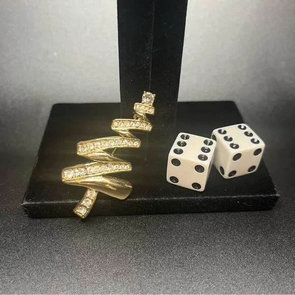 Monet vintage zig zag Gold Tone Christmas Tree Brooch with Rhinestones