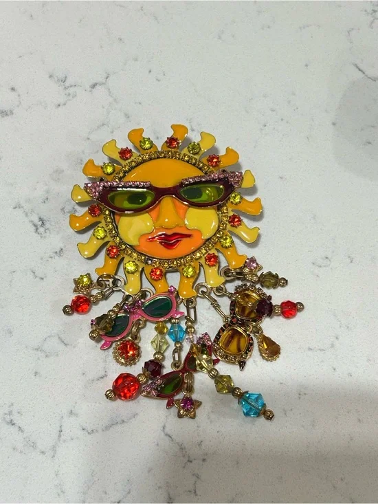 Vintage Lunch At The Ritz 2Go Large Crystal & Enamel Summer Fun Sun Brooch