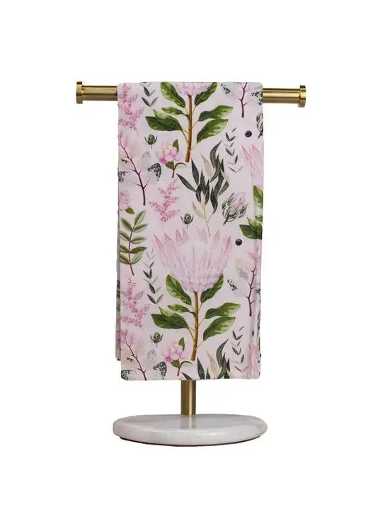 Pair of Secret Garden Hand Towels   White/Pink   20x28