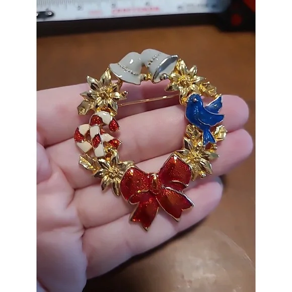 Vintage Christmas Brooch Pin Wreath Red Bow Blue Bird White Bells Candy Canes 2