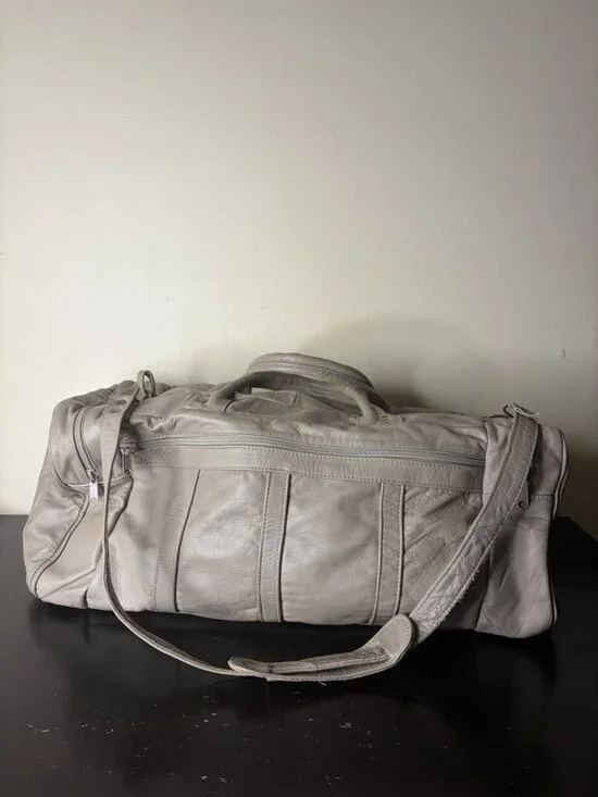 Ideal Vintage Taupe Leather Duffle Bag Overhead TravelIdeal zip