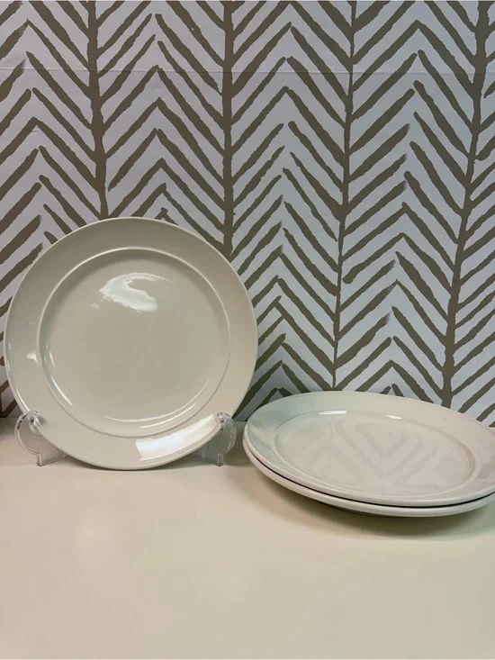 Williams Sonoma Large White Rimmed Dinner Plates Set of 3