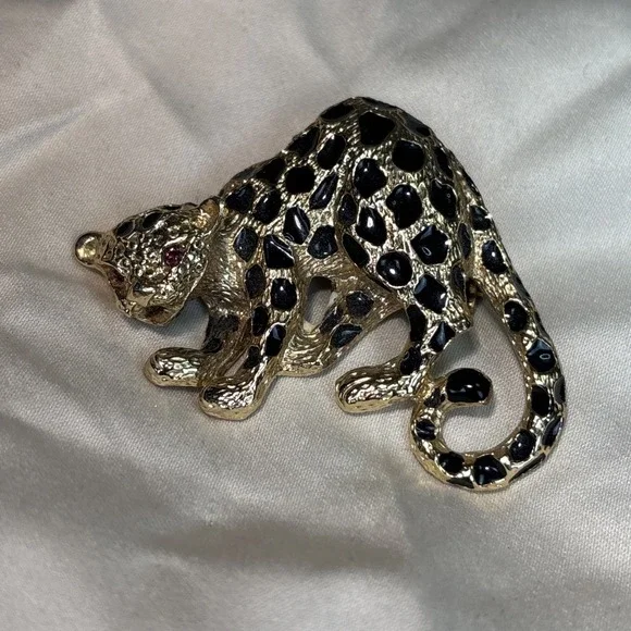 Vtg Park Lane Gold Tone & Enamel Cheetah Jaguar Leopard Pin Pendant ~ Book Piece