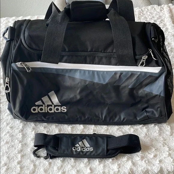 🔥Adidas Black and Gray Duffel Bag🔥