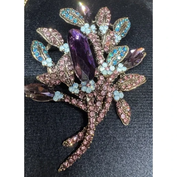 Vintage Amethyst Purple Rhinestone Floral Spray Brooch Aqua Accents Gold Tone