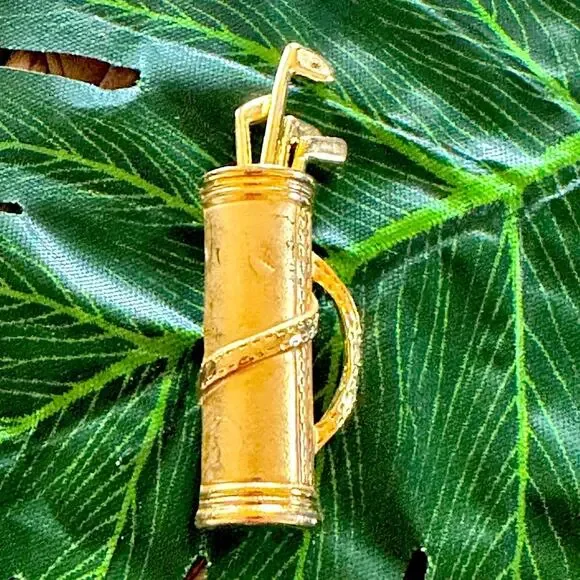 BOGO FREE VTG Golden gold club set pin