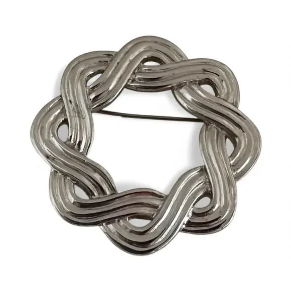 Vintage Monet Silver-Tone Twisted Ribbon Wreath Classic Round Timeless Brooch