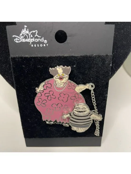 2002 Tim Burton's The Nightmare Before Christmas Pin CORPSE MOM & CORPSE KID