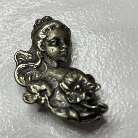 Vintage Art Nouveau Sterling Silver 925 Brooch Charm Pendant Girl Flowers Pretty