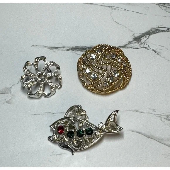 Lot Of 3 Vintage MCM Rhinestone Brooches Fish Flower Round Gold Silver Tone Pins