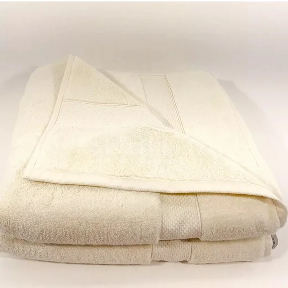 Maisonette Loft Egyptian Cotton Bath Towel 29x59” Made In Turkey Ivory Color NWT