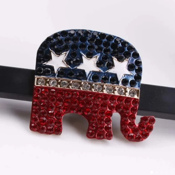 Vintage Elephant Brooch Rhinestone