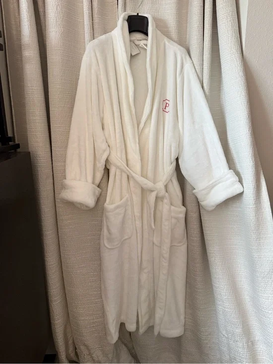 POTTERY BARN Lux Cozy ROBE WHITE Sz XL New