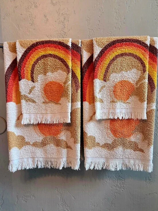 Rare Vintage Cannon Rainbow & Sun Bath & Hand Towel Set Of 4  1970's Retro Decor