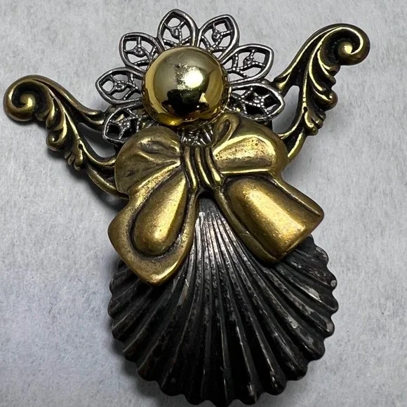 Vintage Ornate Gold Silver Tone Flower Shell Bow Brooch Pin Angelic Design