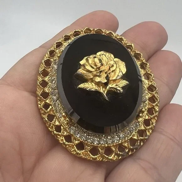Celebrity Gold Tone & Large Black Glass Rose Brooch / Pendant Oval Large Vintage