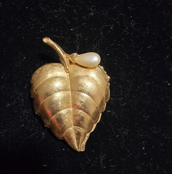 Gold-toned Avon Perfume Brooch with Pearl Accent
