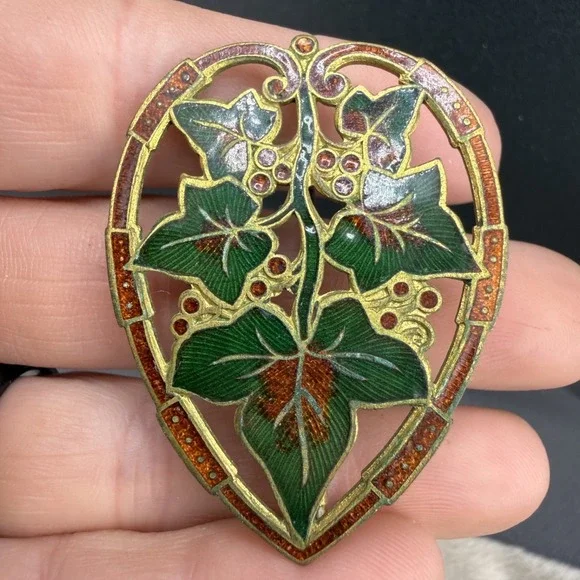 Vintage‎ Victorian Enamel Brooch Trombone Hinge Gold Tone  Ivy