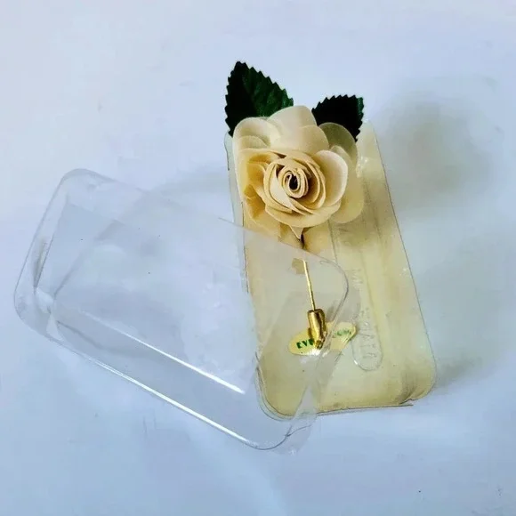Everbloom Rose Stick Pin Brooch Vintage In Box