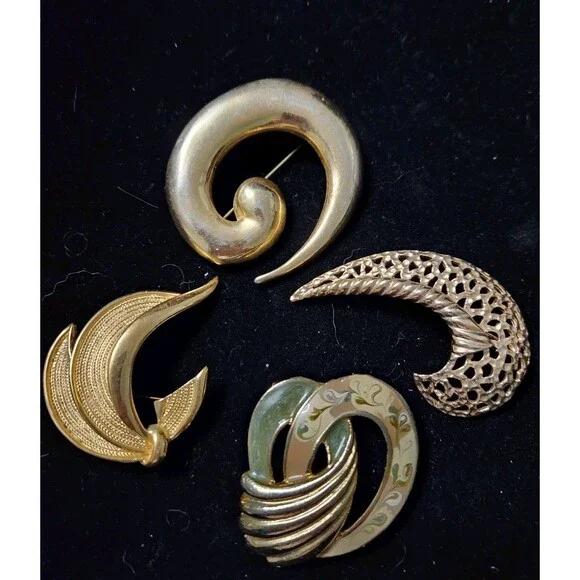 Vintage 4 Gold Tone Unsigned Swirl Brooches Monet BSK 80's Retro