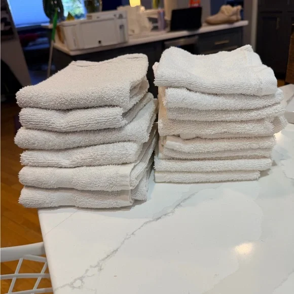 Set of 6 White spa hand Towels and 10 spa washcloths