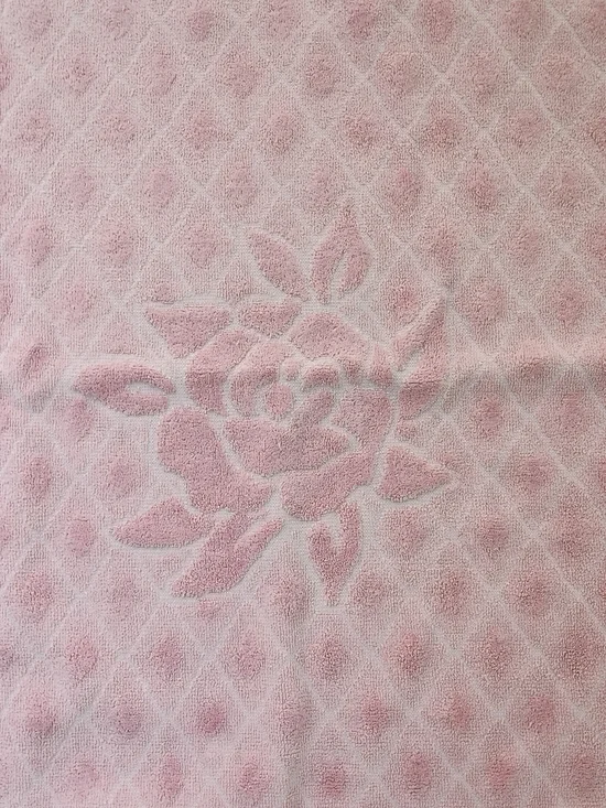 Vintage CANNON Bath Towel Pink Sculpted Rose & Diamond Pattern Made in USA