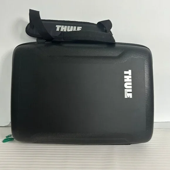 Thule Sweden Hard Laptop Carrying Case Black, 13”x9”x3”