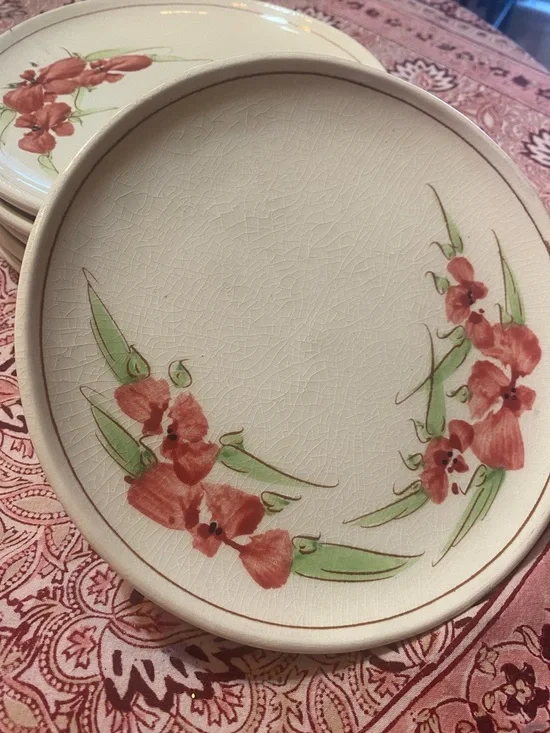 6 Williams Sonoma. Pot Erie Galtie signed Dessert Plates France