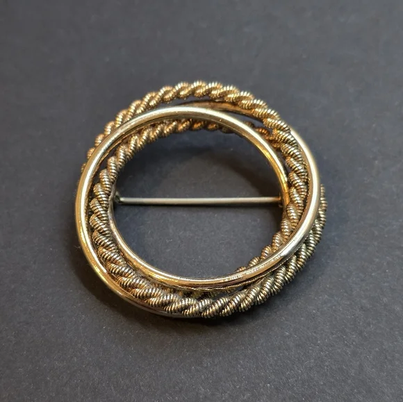 Vintage Henry Griffith circle brooch Gold Filled