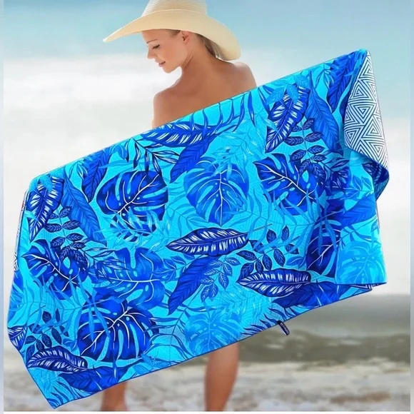 Elite Trend® Palms (78x35 inches) Blue Leaf Print Beach Towel