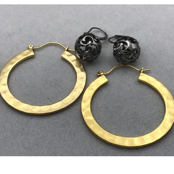 Earrings Lot Gold Tone Hammered Hoops Gunmetal Silver‎ Tone Filigree Ball Drops
