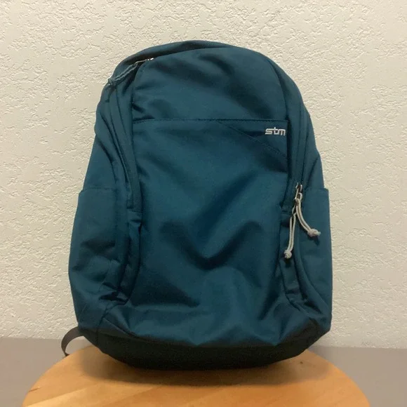 STM Laptop Backpack Unisex OS Teal Blue Padded Sleeve Tech Organizer Pocket‎