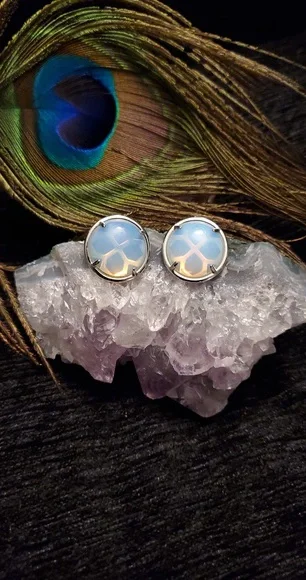 MOONSTONE Cabochons In Prong Setting Silver Stud Pierced Earrings