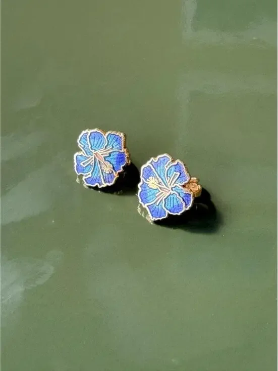 Vintage Blue Cloisonné Flower Clip Earrings