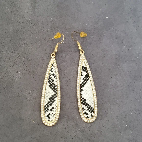Snake earrings