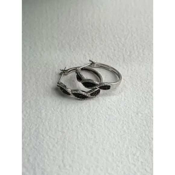 Yin-Yang 925 Sterling Silver Black Onyx Tiny Stones Earrings