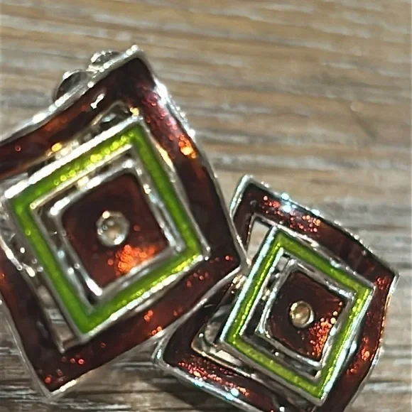 Vintage Clip On Earrings