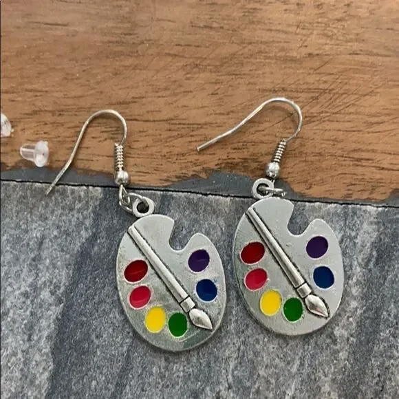 ‎Cute artist paint palette earrings