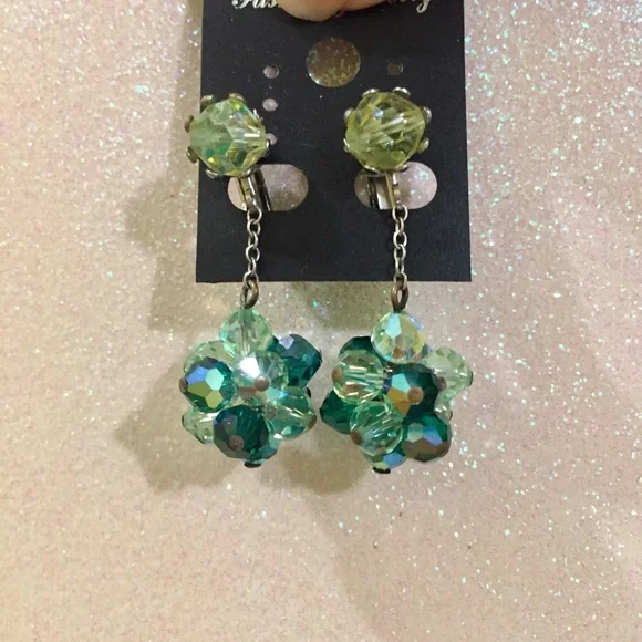 Vintage Rhinestone Holiday Cluster Drop Earrings (Crip) Mint x Green