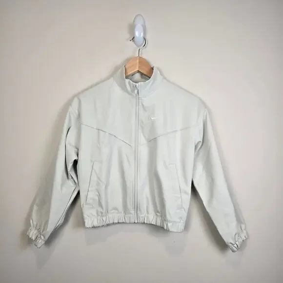 Nike Sportswear Girls Size XS/6 Oversized Lightweight Jacket Light Bone/White