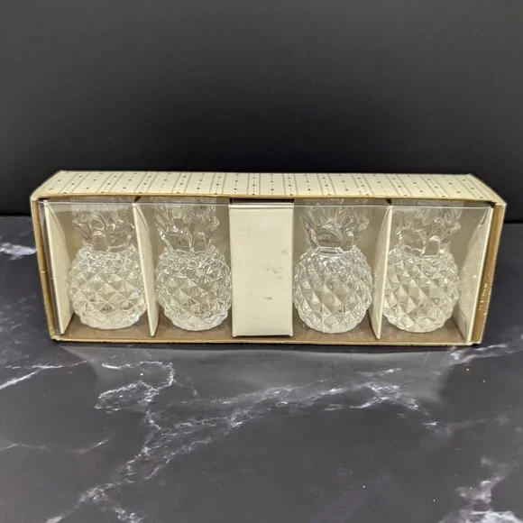 Williams Sonoma Pineapple Taper Candle Holders Set of 4 in Original Box